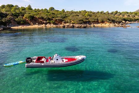 Boat tour in Alghero, swimming and snorkelling, small aperitif