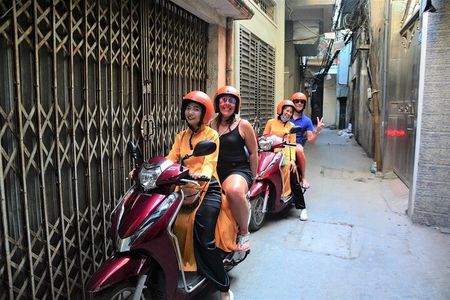 Hanoi Scooter Food Tours With Female Riders