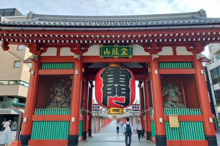 Enjoy a Small-Group Tour of Asakusa with a Local Guide