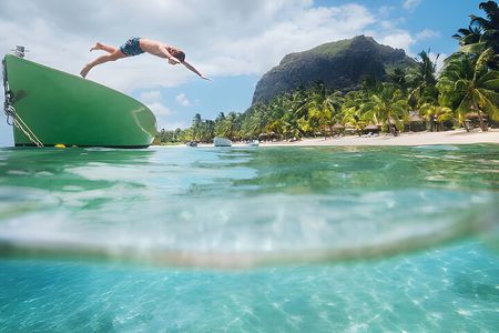 Mauritius Lagoon & Island Adventure with Snorkeling Cruise