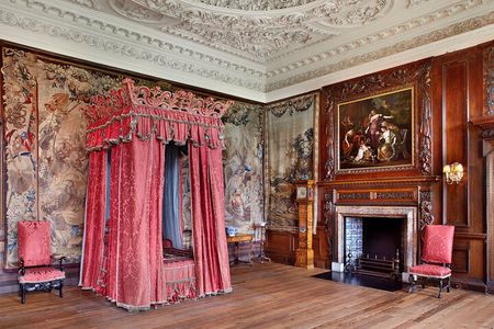 Edinburgh Castle, Holyrood Palace, Royal Mile (Small Group Tour)