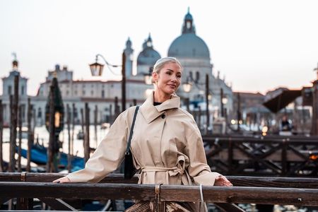 Exclusive Cinematic Photoshoot: Capture Venice Hidden Gems 
