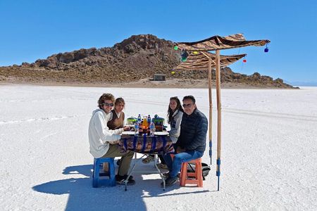 Salar de Uyuni : Full Day Private Tour with English Guide