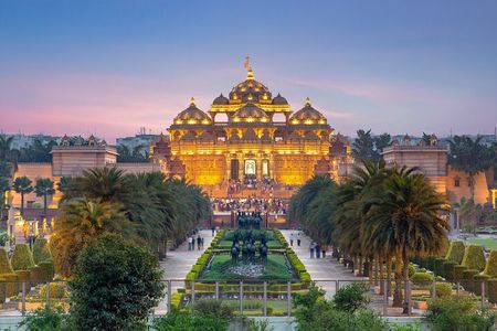 Half Day Temple Tour Including Hotel Pickup and Drop in Delhi