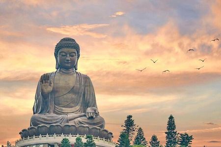 Hong Kong Lantau Tour with Big Buddha, Tai O Village & Snacks