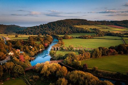 Castles and Mountains of Wales Small Group Day Tour from Bristol