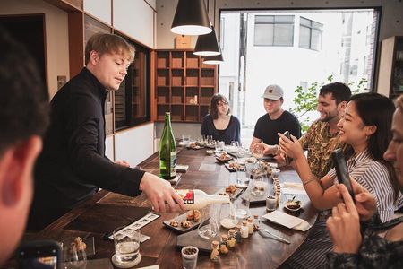 Sake Omakase in Tokyo: Guided Tasting by Certified Sommeliers