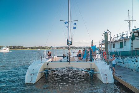 2-Hour Rosé Luxury Day Sail