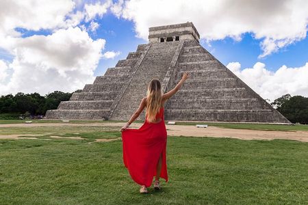Chichén Itzá Guided Tour with Cenote Swim and Yucatecan Lunch