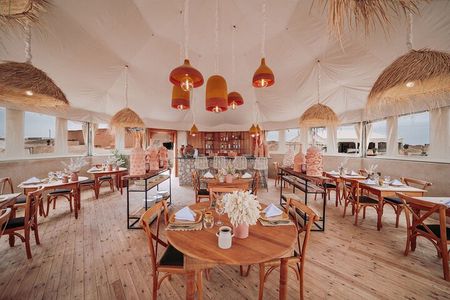 Agafay Desert Luxury Lunch Experience