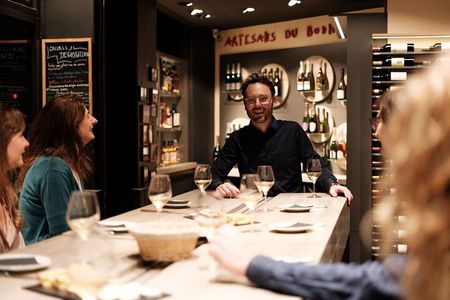 Wine and cheese tasting in Bastille