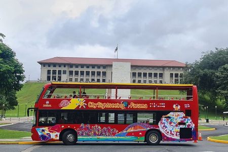 Get to know the city on board CitySightseeing Panama (24 Hours)