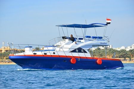 24-Hour Private Boat Snorkeling & Fishing with Equipment-Hurghada
