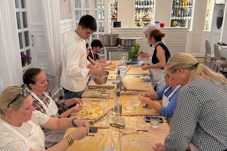 Pasta Cooking Class and Tiramisu in Rome