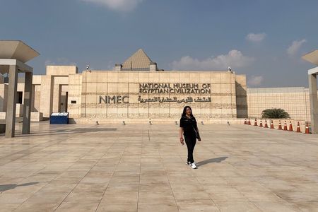 Private Day Tour in National Museum, Citadel and Bazaar