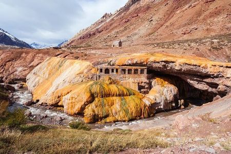 High Mountain with Walking Panoramic Stops
