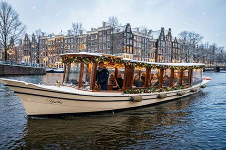 Amsterdam All-Inclusive 90-Minutes Heated Cruise by Captain Jack 