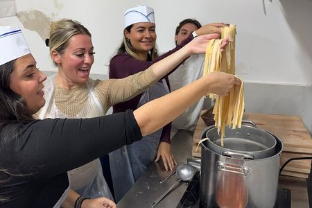 Pasta and Tiramisu Cooking Class with Local Chef in Naples