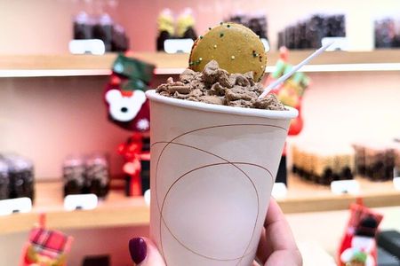 Hot Cocoa Crawl (5 tastings) in NYC