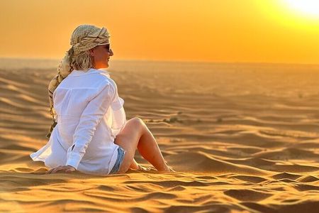 Private Desert Safari Red Dunes BBQ Dinner, 5 Shows, Premium Camp