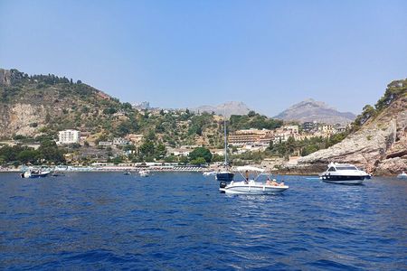 Taormina and Isola Bella Boat Tour from Messina cannoli and granite