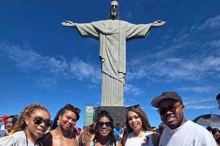 Rio Highlights: Christ, Sugarloaf, Selarón + Tickets & Lunch