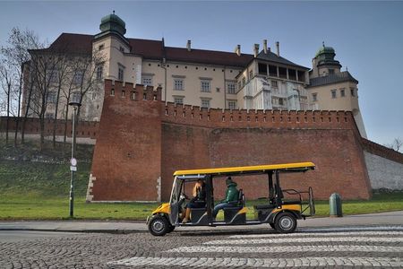 Krakow: Old Town Sightseeing by Golf Cart and Wawel Castle Guided Tour