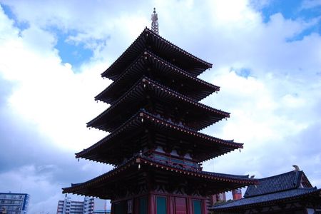 Osaka Private Tour of Shitennoji, Osaka’s Oldest Temple