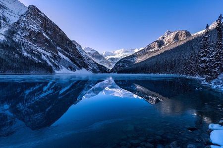 Lake Louise, Peyto Lake, Banff & More – Premium Tour(Best Seller)