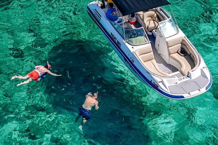 Aruba Private Boat Tour with Snorkeling