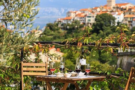 Winery Tour and Tasting with the Sommelier in KRK