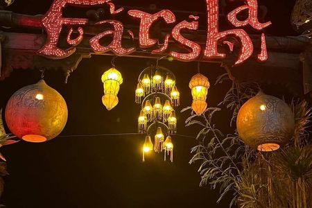 Farsha Cafe and Guided City Sightseeing Tour