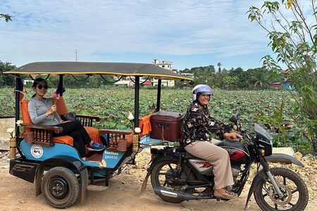 Cambodian Village Life Tour with Lady Tuk Tuk & Local Guide