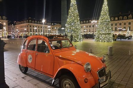 Private tour Paris Christmas lights tour 2 hours in Citroën 2CV