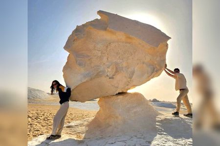 White Desert & Bahariya Oasis And Crystal Mountain Overday Tour
