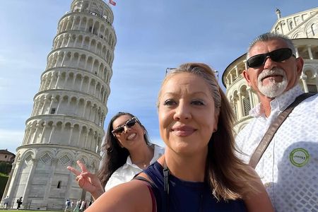 Pisa, San Gimignano & Chianti Day Trip with Lunch & Wine Tasting