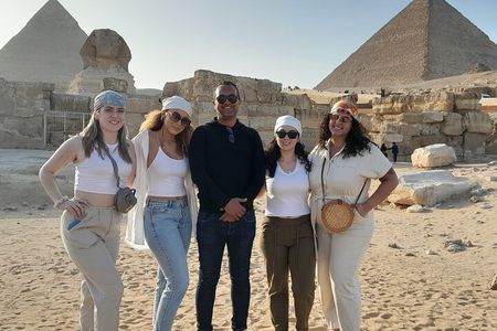 VIP All-Inclusive Giza pyramids tour: Sphinx , camel & lunch