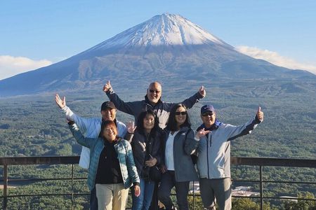 Mt. Fuji Private Tour: Starts in Kawaguchiko with Local Guide