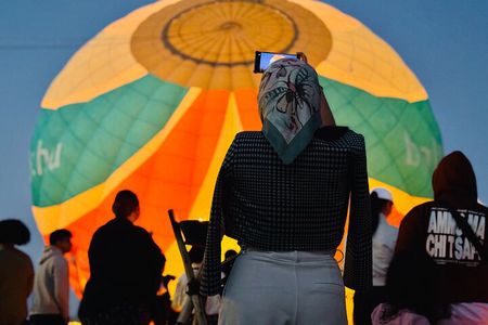 Luxury hot air balloon & royal berber breakfast & camel ride