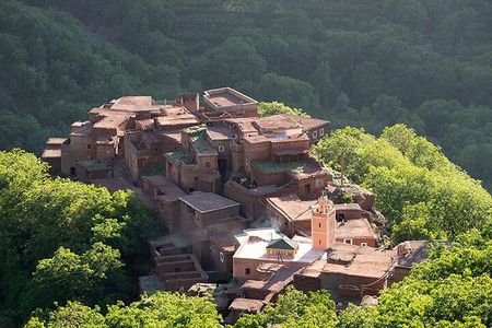 Lunch with a Panoramic View of the Atlas Mountains