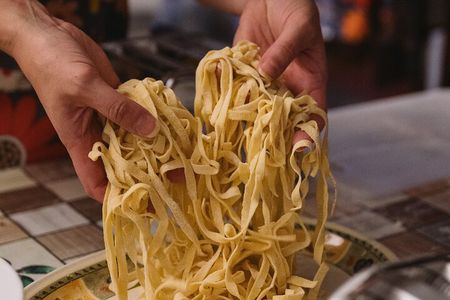 Palermo: Pasta and Tiramisu Small Group Cooking Class with Wine