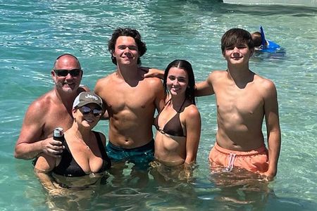 Peanut Island Swim and Sightseeing Cruise Adventure