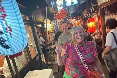 Tokyo Shinjuku Food & Backstreet Culture Tour: 15 Dishes+3 Drinks