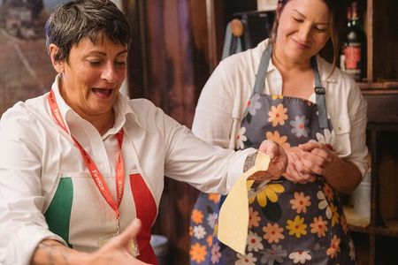 Florence: Cooking Class Pasta & Tiramisu Making Unlimited Wine