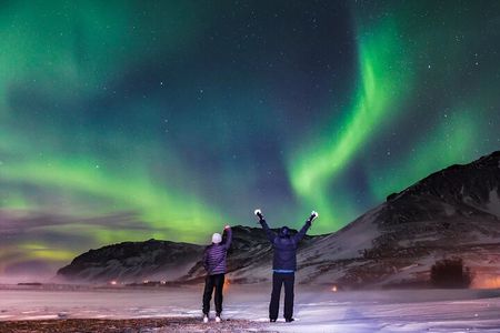 Northern Lights 4x4 Tour PRO Photos Drinks Snacks from Reykjavik