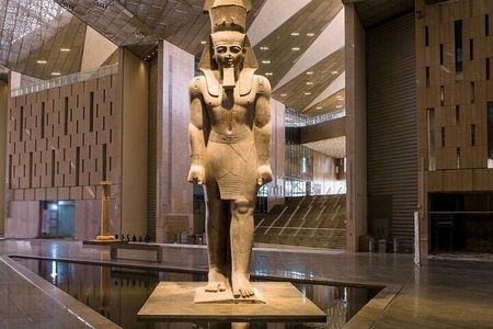 Cairo and Pyramids From El Gouna By Private Vehicle