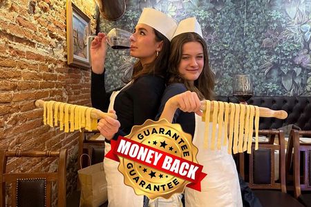 Florence: Pasta Class with Yummy Tiramisu and Unlimited Wine