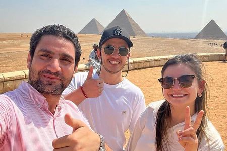 Private Giza Pyramids, Great Sphinx, Saqqara & Dahshur Day Tour