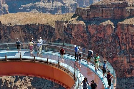 Grand Canyon West, Hoover Dam Stop and Optional Lunch and Skywalk
