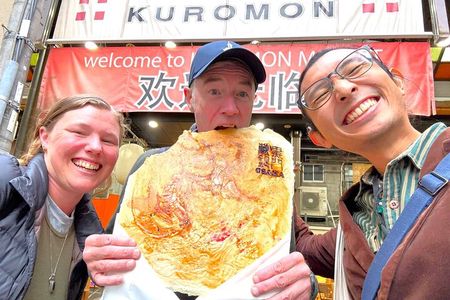 1.5 Hour Food Tour at the Kuromon Market in Osaka